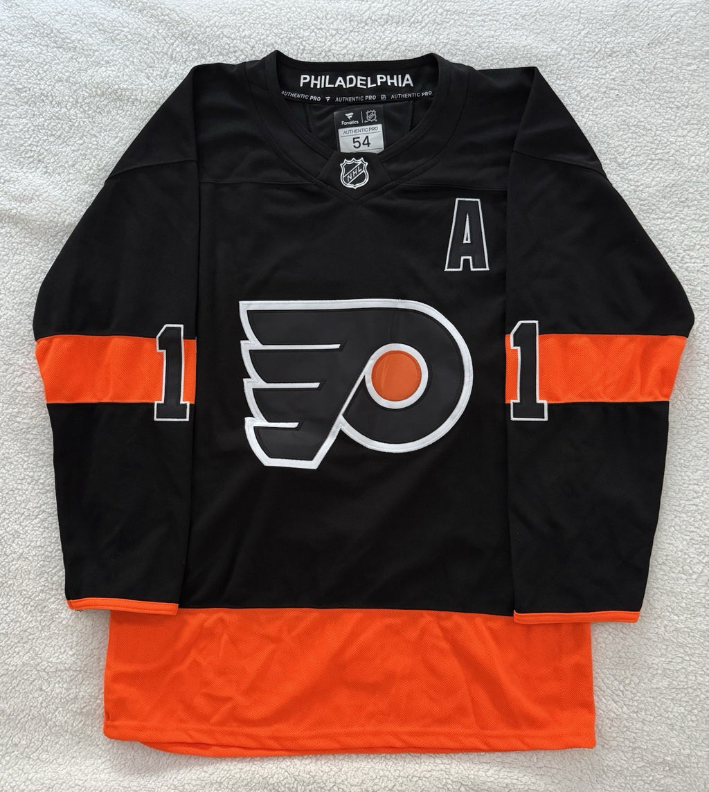 Travis Konecny Signed Jersey PSA/DNA Autographed Philadelphia Flyers