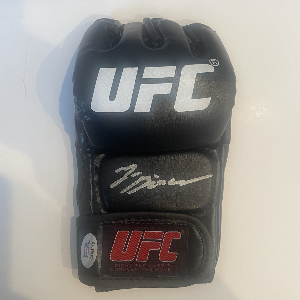Jan Blachowicz Signed UFC Fight Glove PSA/DNA Autographed