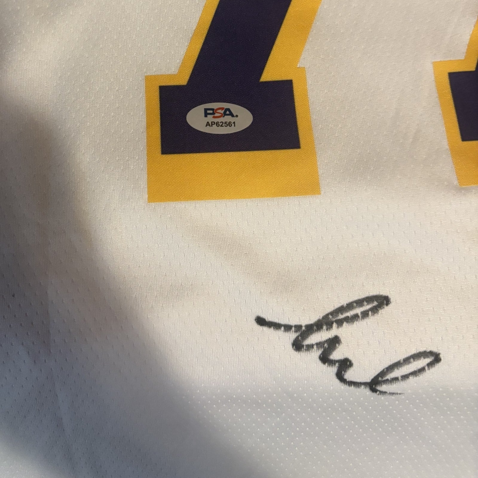 Luka Doncic Signed Jersey PSA/DNA Autographed Los Angeles Lakers