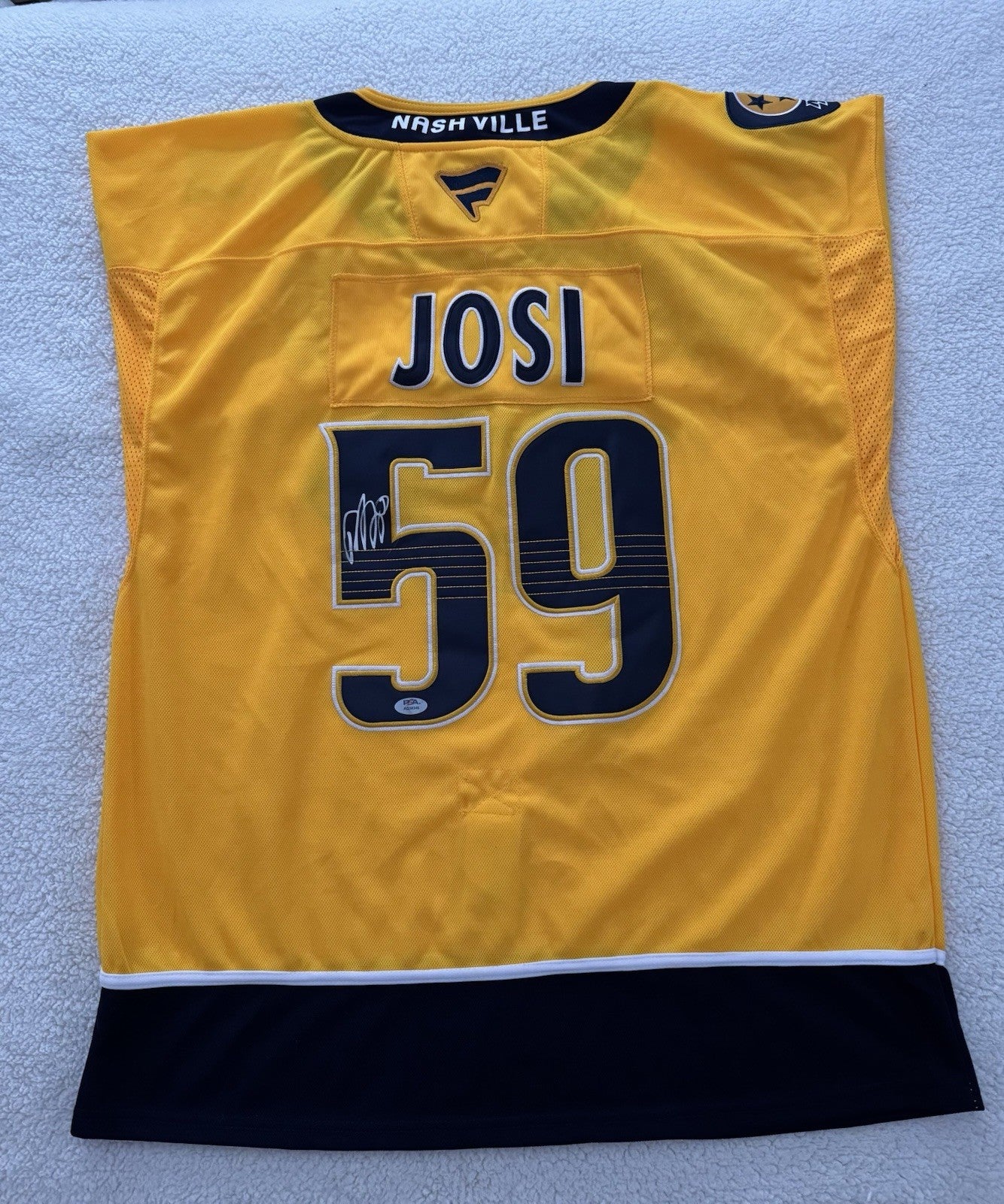 Roman Josi Signed Jersey PSA/DNA Autographed Nashville Predators