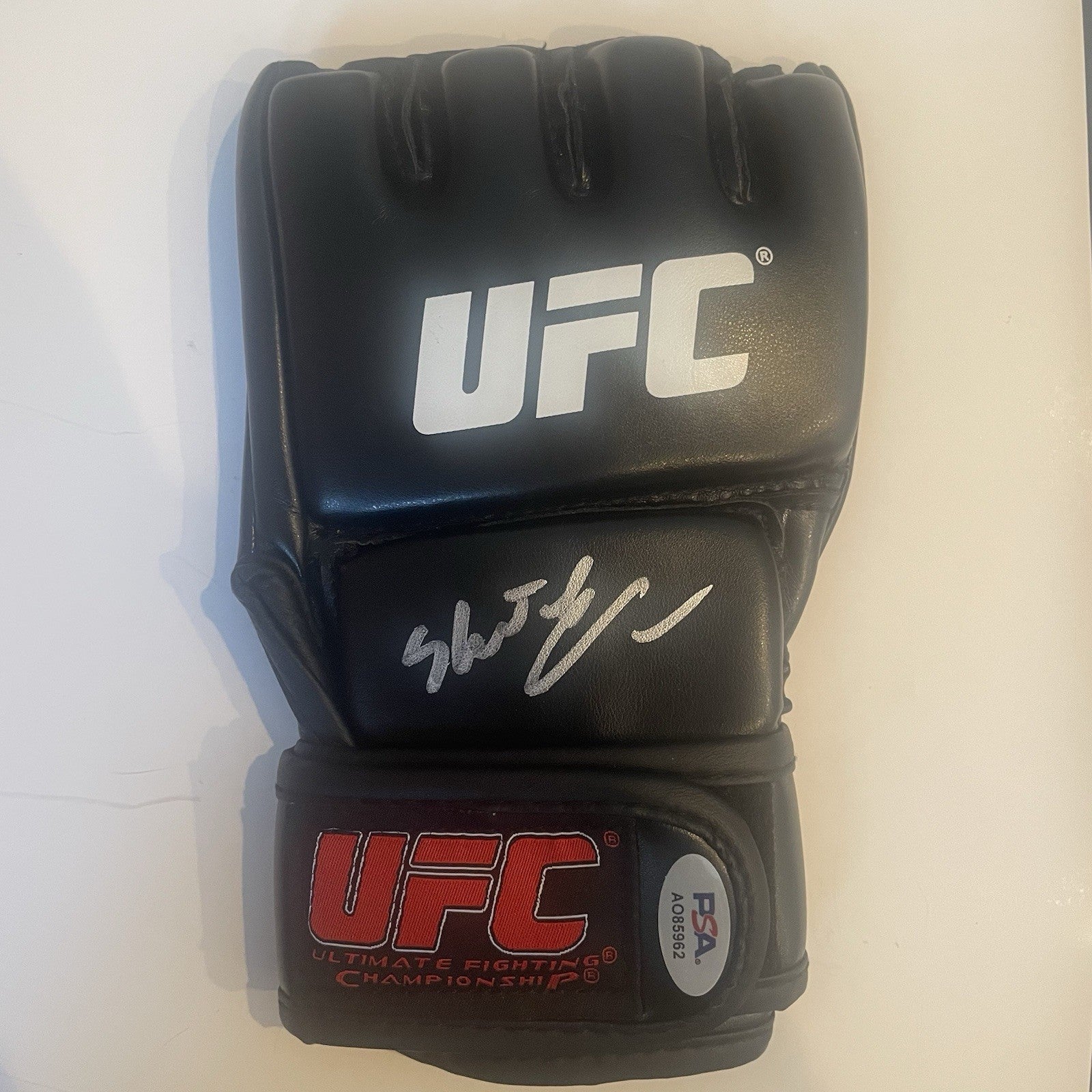 Mauricio Shogun Rua Signed UFC Fight Glove PSA/DNA Autographed