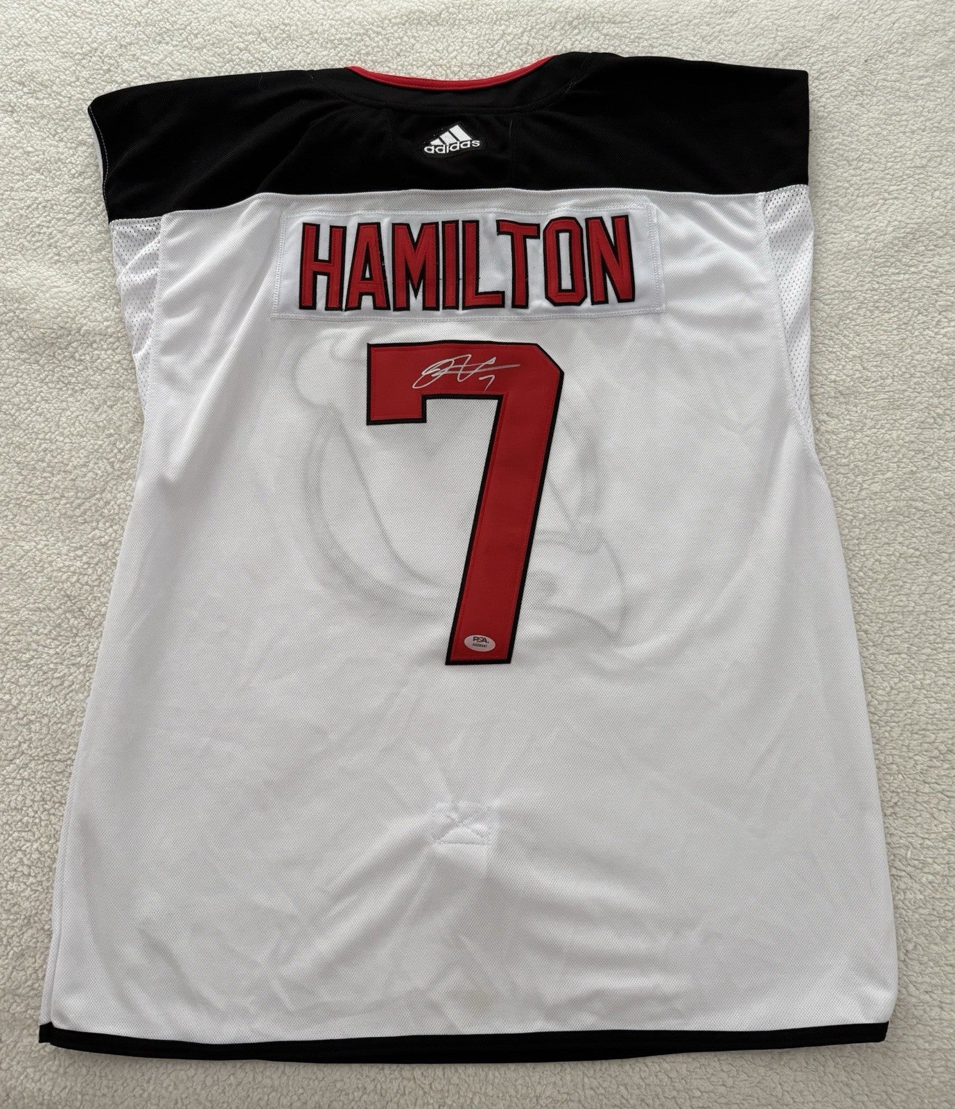 Dougie Hamilton Signed Jersey PSA/DNA Autographed New Jersey Devils See Pictures