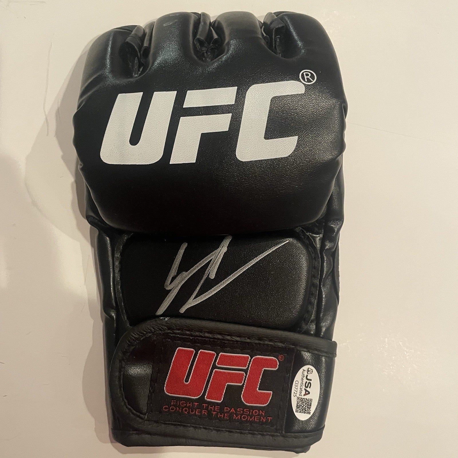 Donald Cerrone Signed UFC Fight Glove JSA COA Autographed Cowboy