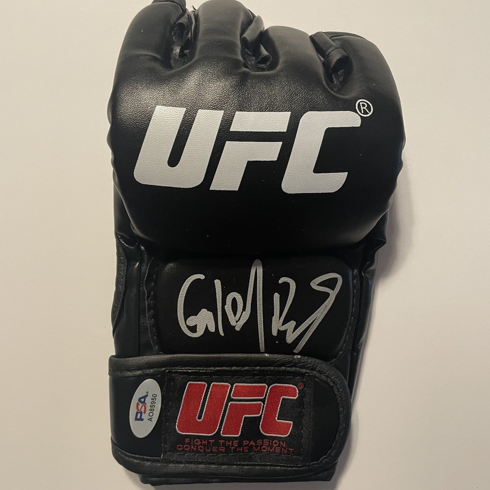 Gilbert Burns Signed UFC Fight Glove PSA/DNA Autographed