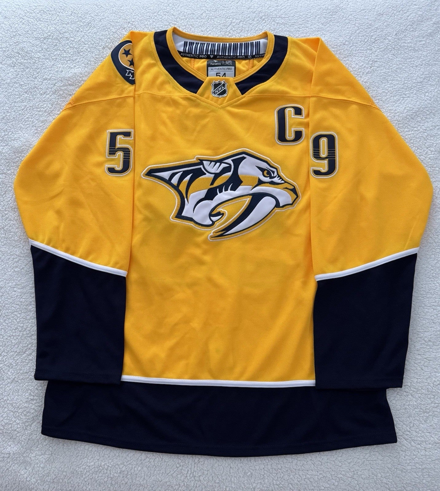 Roman Josi Signed Jersey PSA/DNA Autographed Nashville Predators
