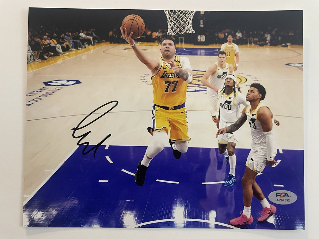 Luka Doncic Signed 8x10 Photo PSA/DNA Autographed LA Los Angeles Lakers Dončić