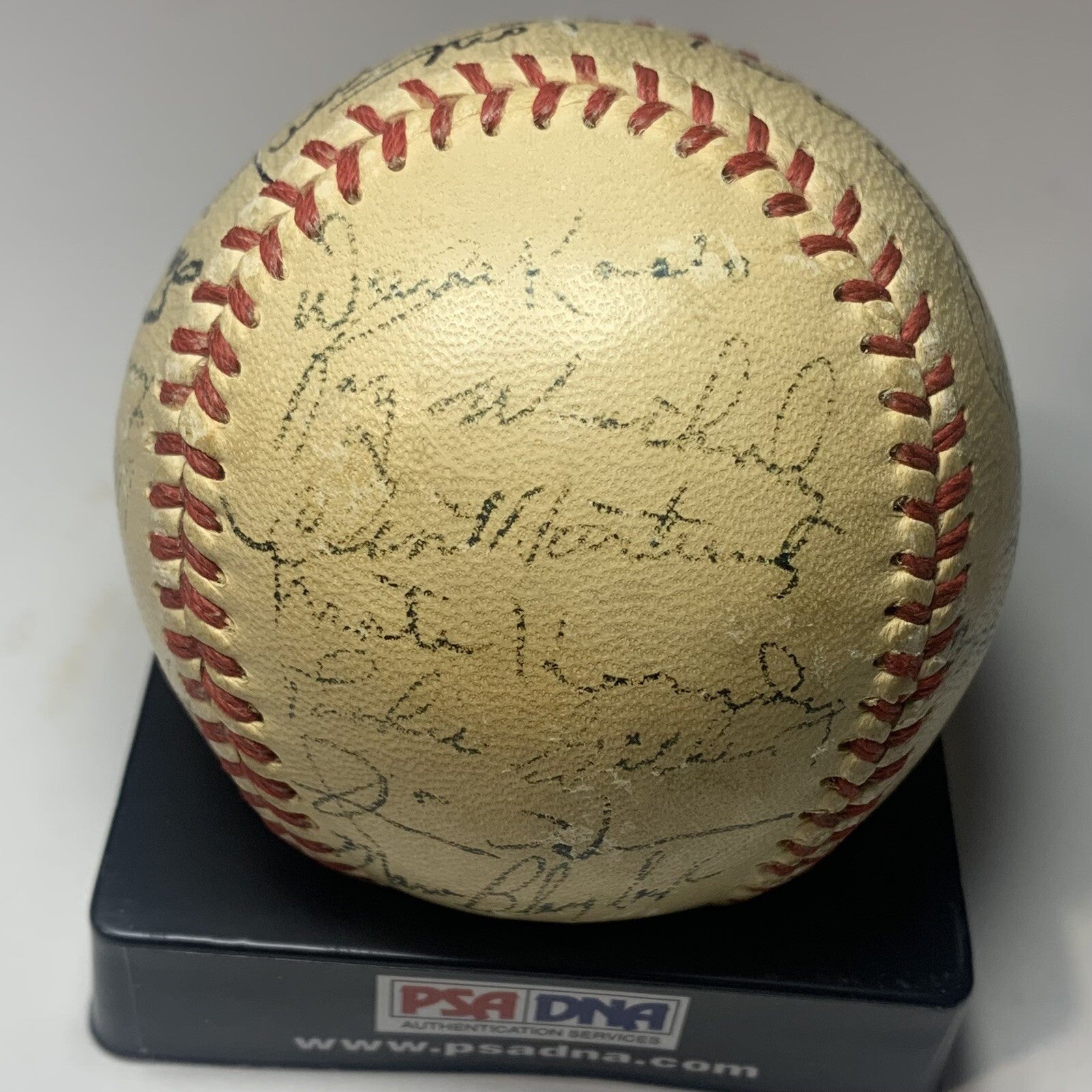 1950 New York Giants Team Signed Baseball PSA/DNA Autographed 27 Sigs with Mays