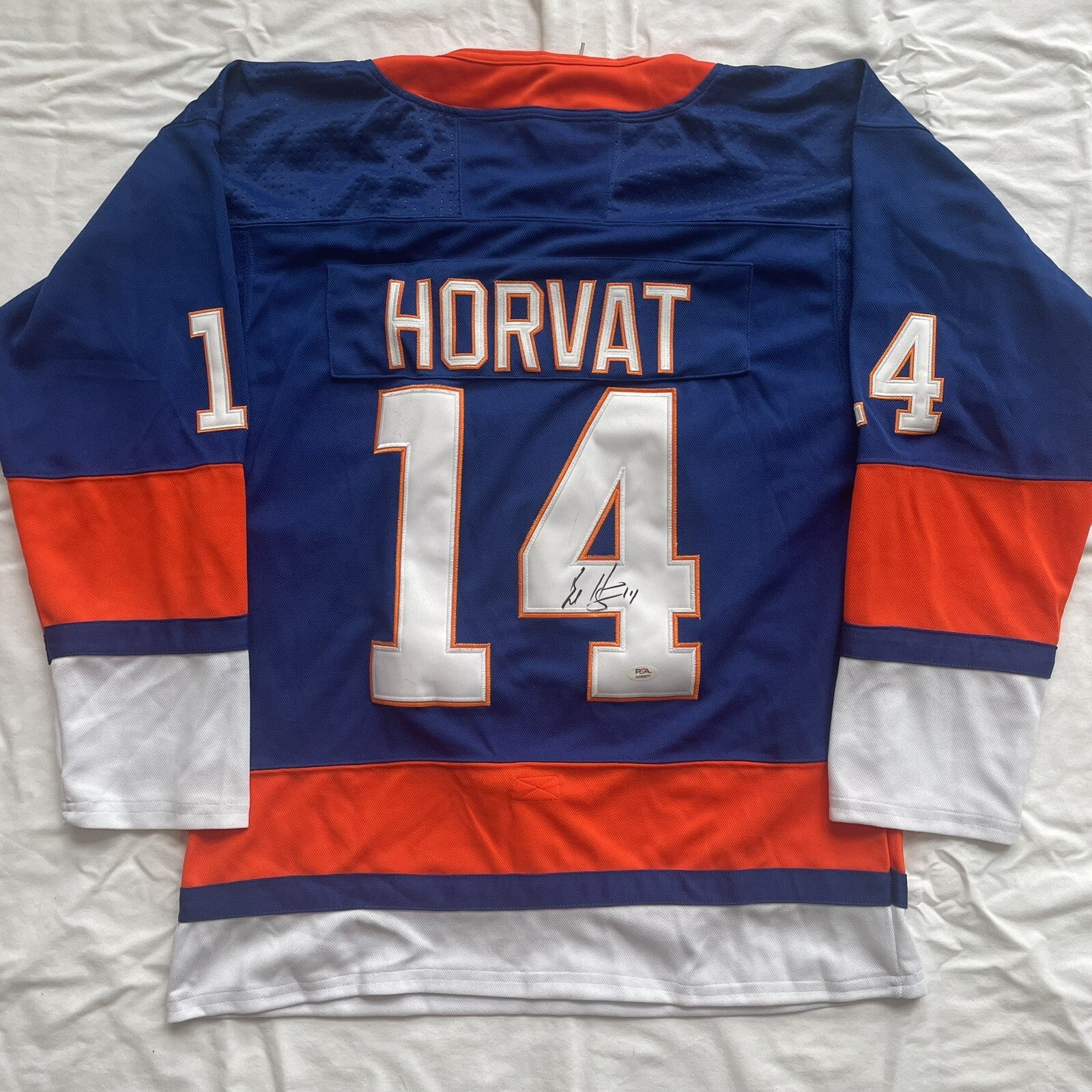 Bo Horvat Signed New York Islanders Jersey PSA/DNA Autographed See Photos