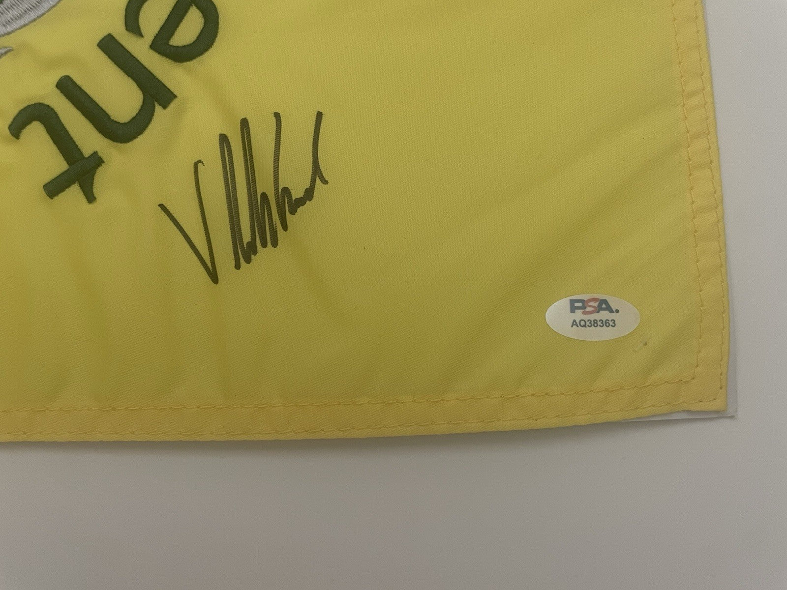 Viktor Hovland Signed Memorial Tournament Pin Flag PSA Autographed