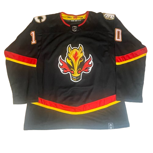 Jonathan Huberdeau Signed Jersey PSA/DNA Autographed Calgary Flames
