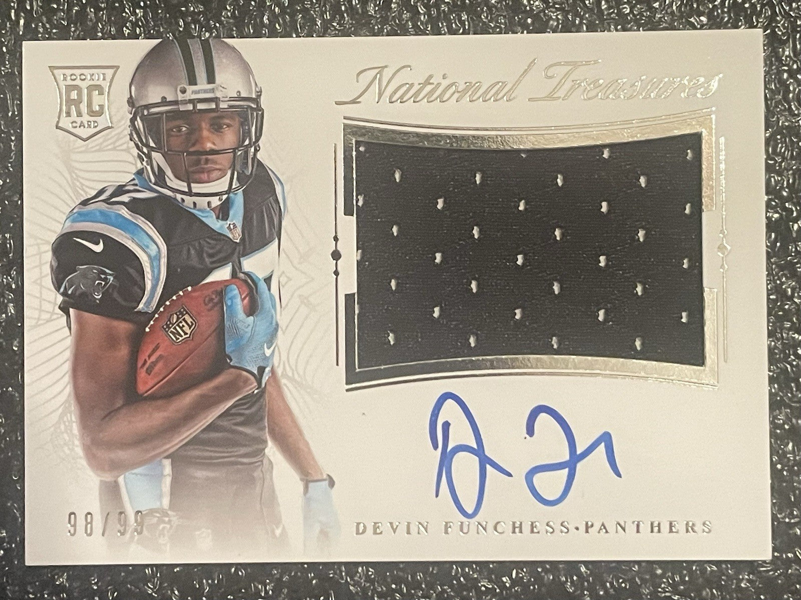 Devin Funchess 2015 Panini National Treasures NT Patch Auto 98/99 RPA
