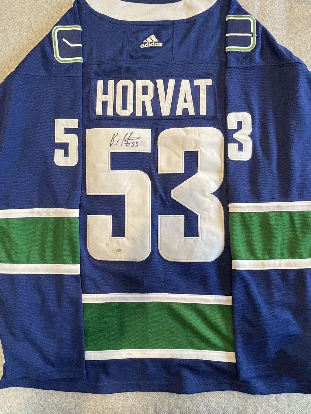 Bo Horvat Signed Jersey PSA/DNA Autographed Vancouver Canucks