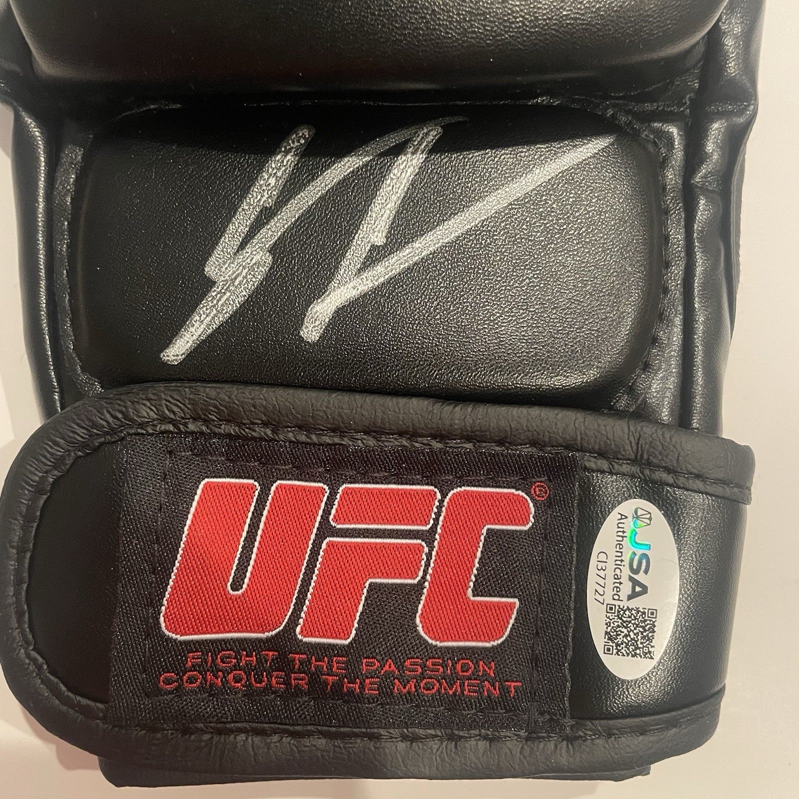 Donald Cerrone Signed UFC Fight Glove JSA COA Autographed Cowboy