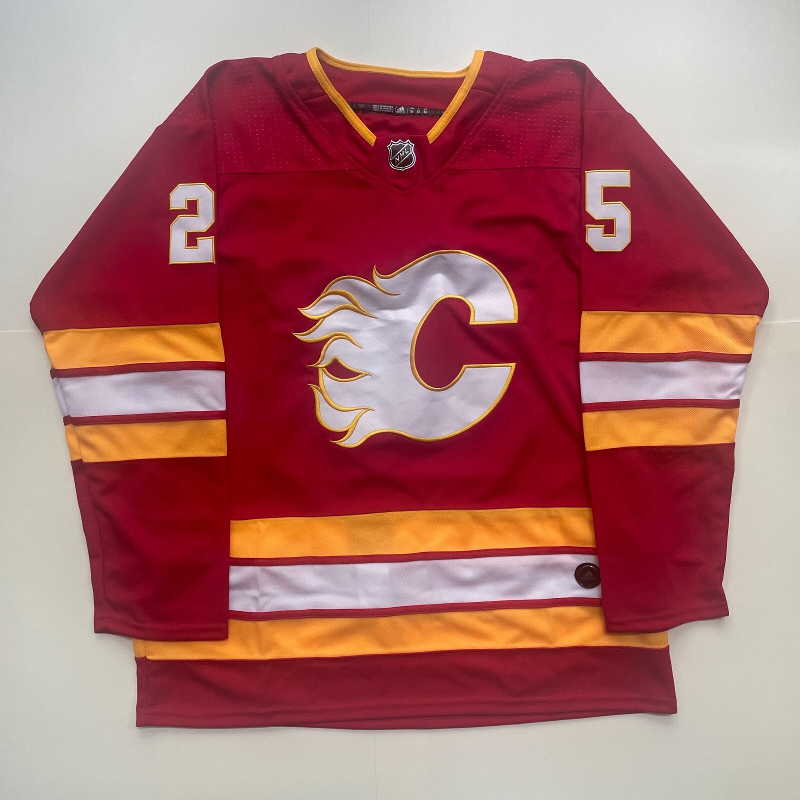 Jacob Markstrom Signed Jersey PSA/DNA Autographed Calgary Flames