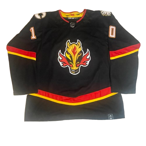 Jonathan Huberdeau Signed Jersey PSA/DNA Autographed Calgary Flames See Photos