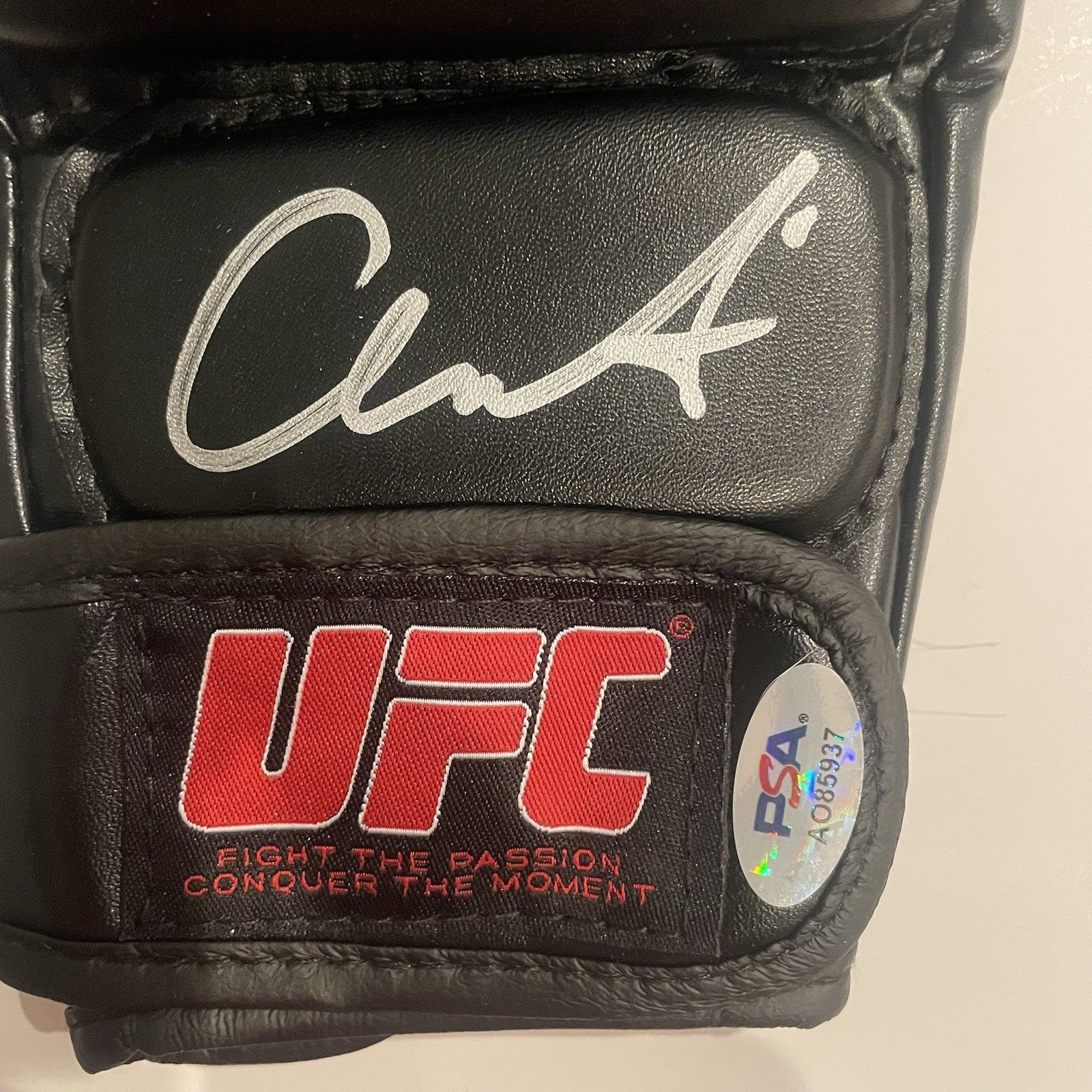 Anthony Smith Signed UFC Fight Glove PSA/DNA Autographed