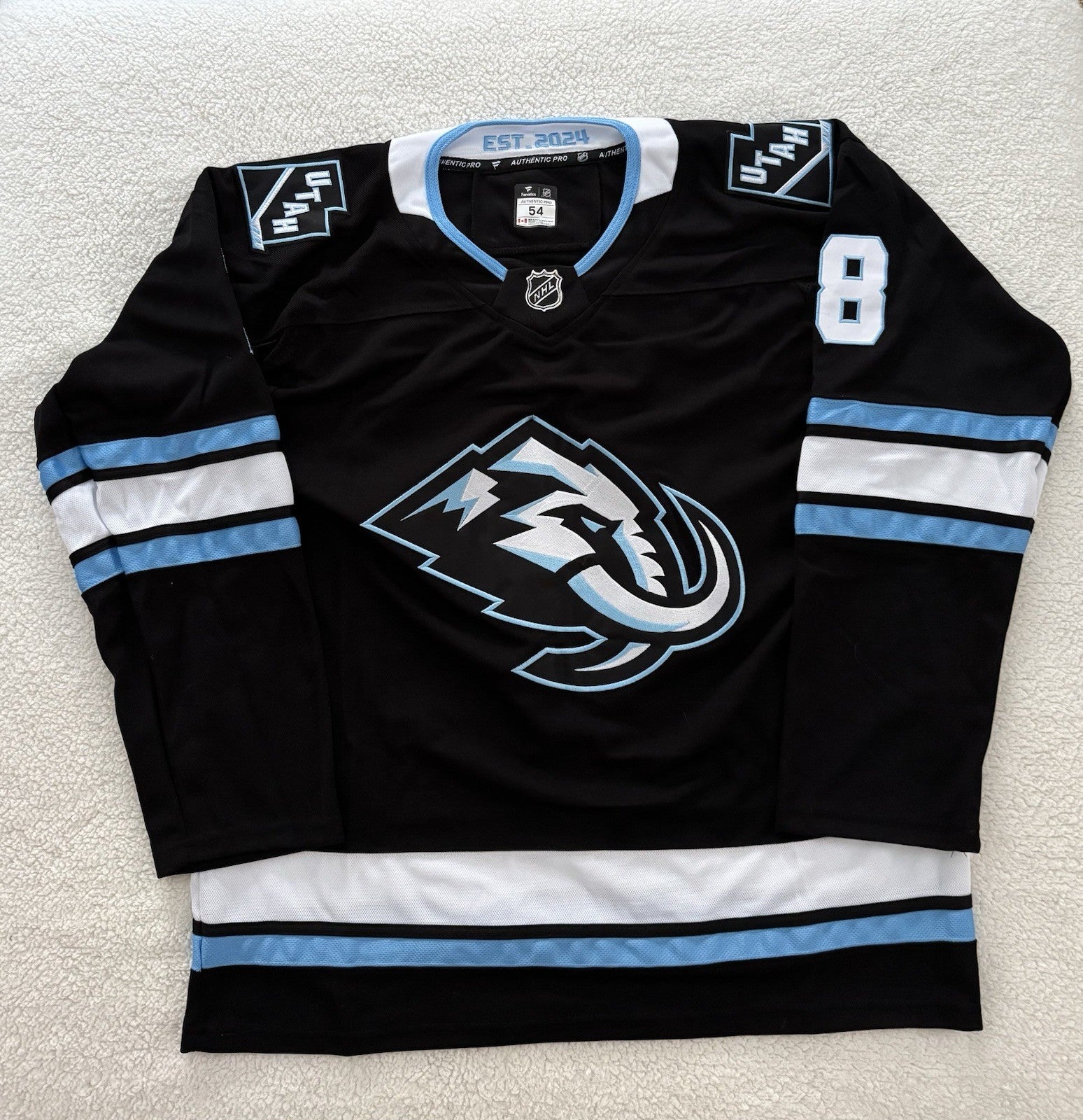 Liam O’Brien Signed Jersey PSA/DNA Autographed Utah Mammoth Inscribed Spicy Tuna